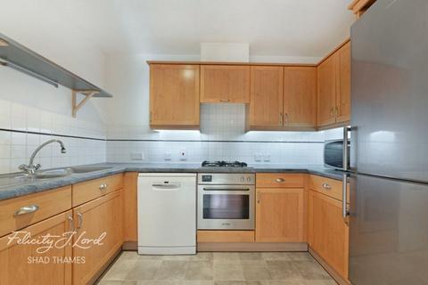 2 bedroom apartment for sale, Lion Court, Shand Street, SE1