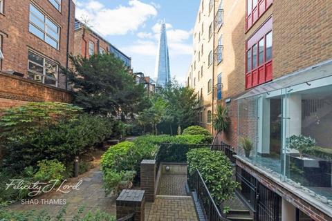 2 bedroom apartment for sale, Lion Court, Shand Street, SE1