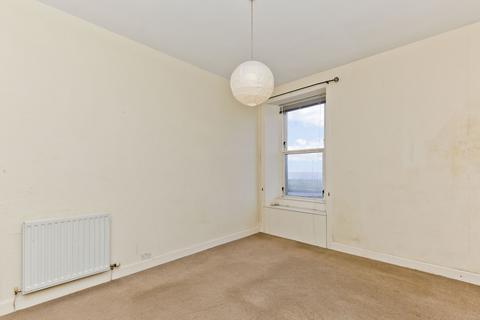 11/1 Lower Granton Road, Edinburgh, EH5 3RU