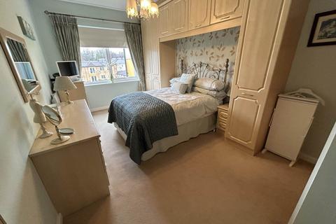 2 bedroom retirement property for sale, Sienna Court, Oldham OL9