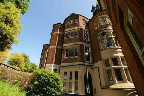 2 bedroom flat for sale, Old Christchurch Road, Bournemouth BH1
