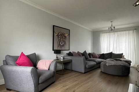 5 Clyde Avenue, Hebburn, NE31 2JN