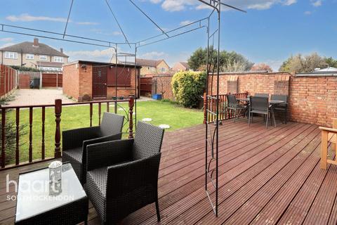 2 Dacre Crescent, Aveley, South Ockendon, RM15 4TP