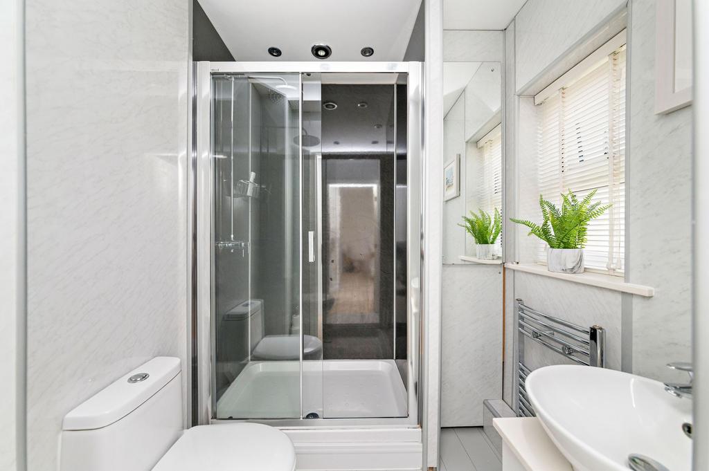 En suite shower room