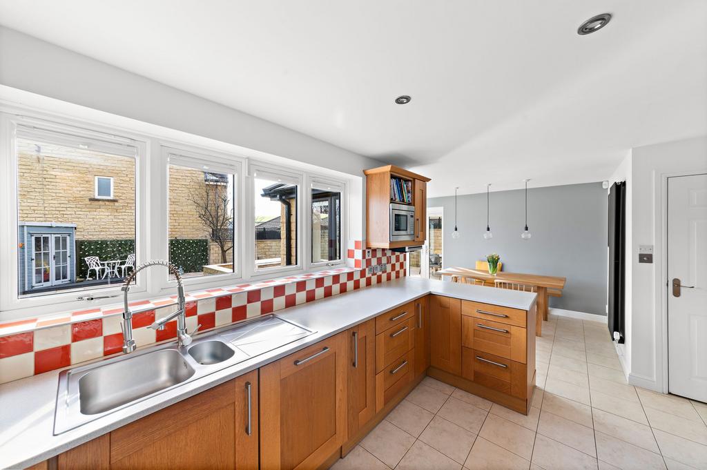 Dining kitchen