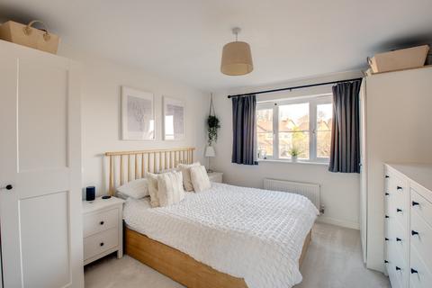 5 Crownhill Meadow, Catshill, Bromsgrove, B61 9HH