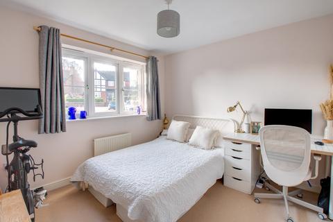 5 Crownhill Meadow, Catshill, Bromsgrove, B61 9HH