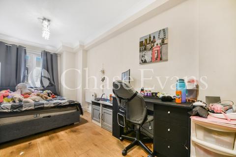 1 bedroom apartment for sale, Burrells Wharf, Square London, E14