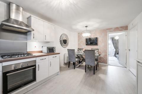 3 bedroom semi-detached house for sale, Micklewait Avenue, Crigglestone, Wakefield, West Yorkshire