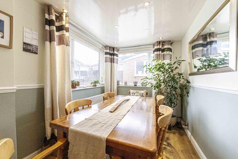21 Brookway, Lees, Oldham, OL4 5BE