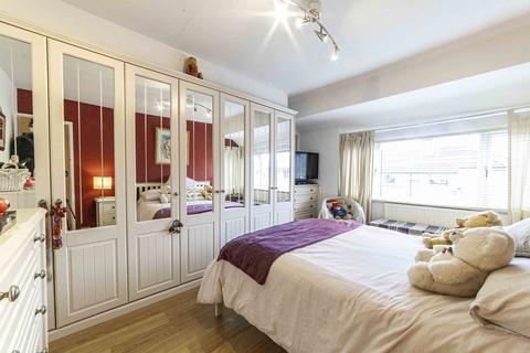 21 Brookway, Lees, Oldham, OL4 5BE