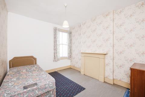 13 Richmond Park Road, Kingston Upon Thames, KT2 6AQ