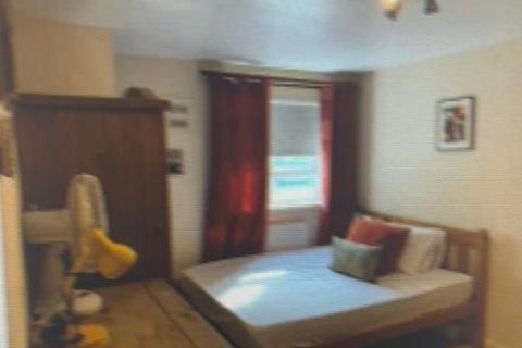 1 bedroom flat to rent, Hounslow TW4