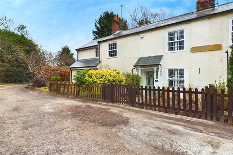 2 Benson Holme, Padworth, Reading, RG7 4JR