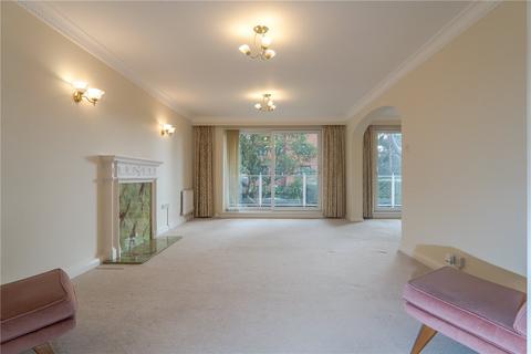 Flat 4, Kingsland Court, 16 Ravine Road, Poole, BH13 7HX