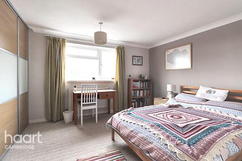 2 bedroom flat for sale - Larkin Close, Cambridge