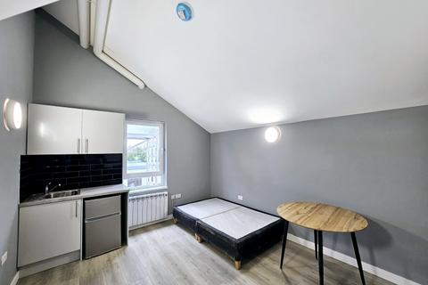 1 bedroom apartment to rent - South Street Enfield EN3