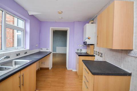 3 bedroom flat for sale, Joan Street, Newcastle Upon Tyne