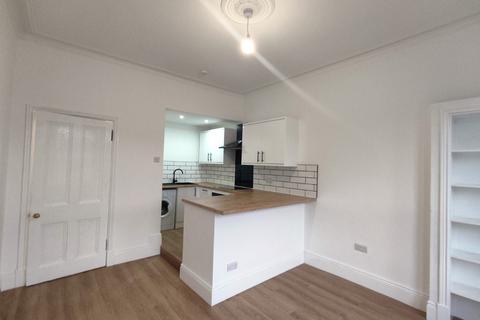 1 bedroom flat to rent, Birkenshaw Street, Dennistoun, Glasgow, G31