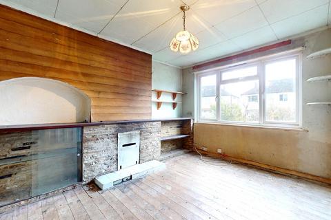93 Mount Road, Chessington, KT9 1JH