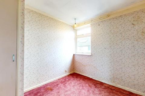 23 Okehampton Square, Romford, RM3 8YA