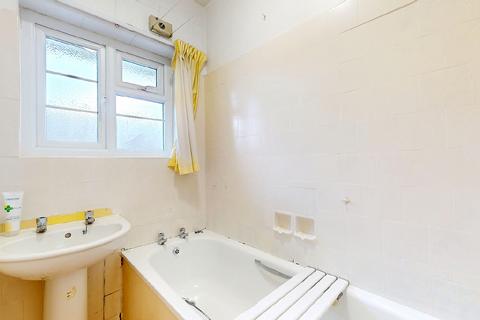 6, Byron Mansions Corbets Tey Road, Upminster, RM14 2AU