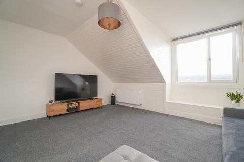 2 bedroom flat for sale - 36 Dumbarton Road, Bowling