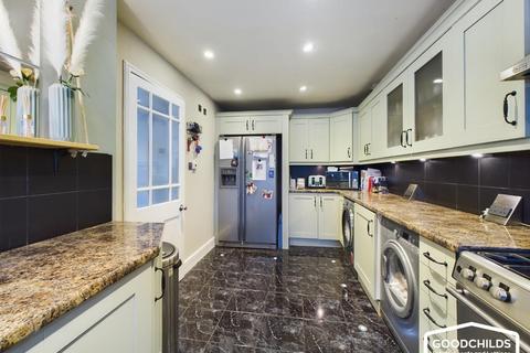 6 Aldeburgh Close, Walsall, WS3 3TU