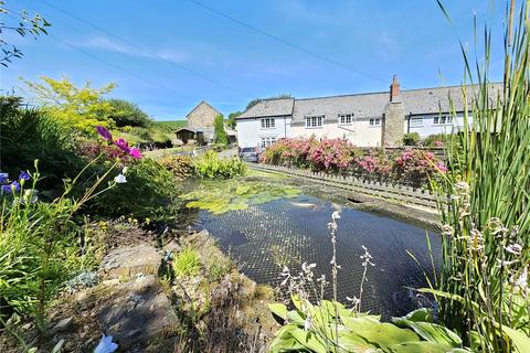 3 bedroom end of terrace house for sale, Winkleigh, Devon