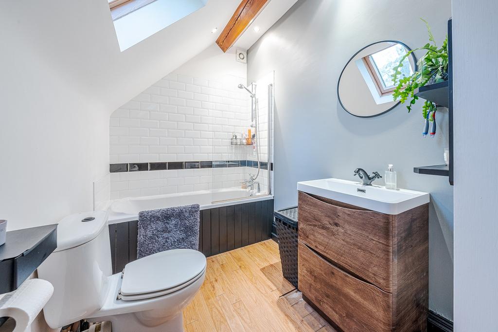 Coach House Bathroom