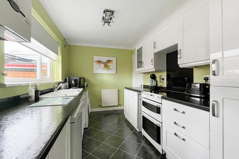3 bedroom semi-detached house for sale - Ferrier Close, Rainham, Gillingham, Kent, ME8