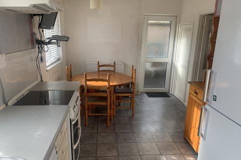 15 Llanfaes, Ystradgynlais, Swansea, SA9 1PE