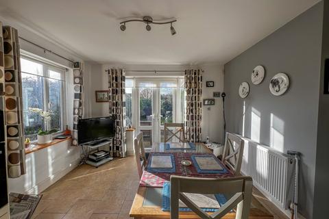 5, Valley Court Valley Road, Portishead, Bristol, BS20 8QY