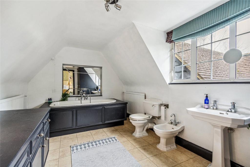En Suite Bathroom