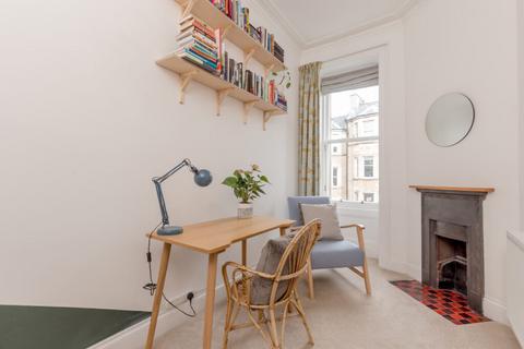 25/5 Polwarth Crescent, Edinburgh, EH11 1HR