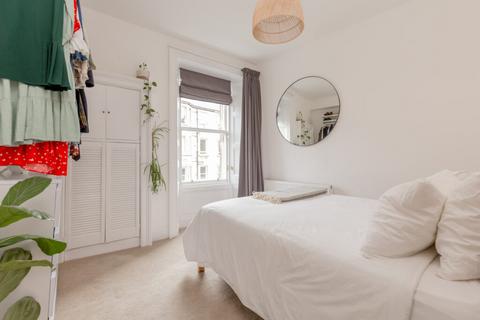 25/5 Polwarth Crescent, Edinburgh, EH11 1HR