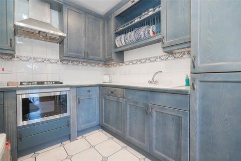 18, St Saviours Court Alexandra Park Road, London, N22 7AZ