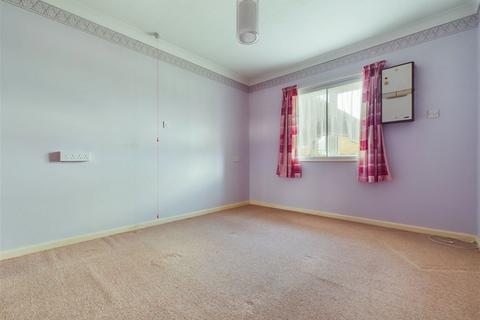 1 bedroom retirement property for sale, Amberley Court, Freshbrook Road, Lancing