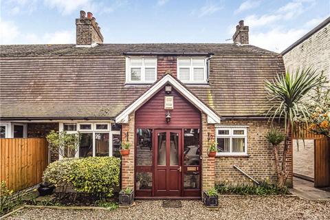 142 Twickenham Road, Hanworth, Feltham, TW13 6HD