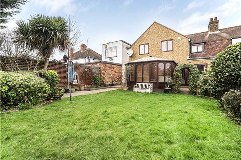 142 Twickenham Road, Hanworth, Feltham, TW13 6HD