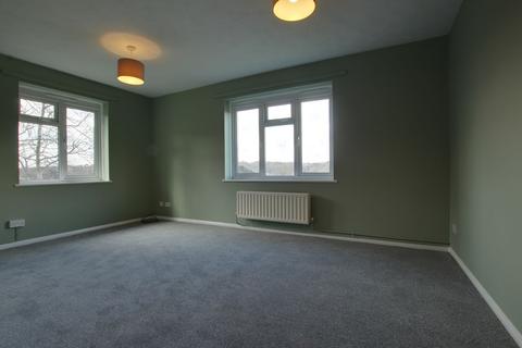 2 bedroom flat for sale, Kilnbarn Court, Haywards Heath, RH16