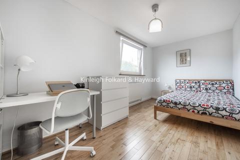 3 bedroom maisonette to rent - Black Prince Road London SE11