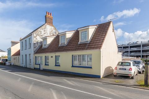 2 bedroom semi-detached house for sale, Le Grand Bouet, St. Peter Port, Guernsey