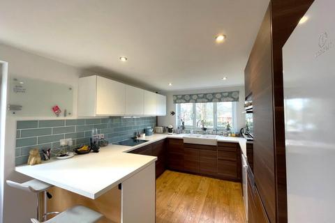 4 bedroom semi-detached house for sale - Norton Road, Loddon