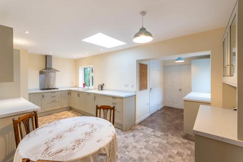 2 bedroom detached bungalow for sale - Park Lane, Retford