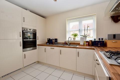 40 Amos Drive, Pocklington, York, YO42 2FH