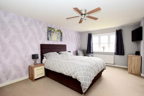 40 Amos Drive, Pocklington, York, YO42 2FH