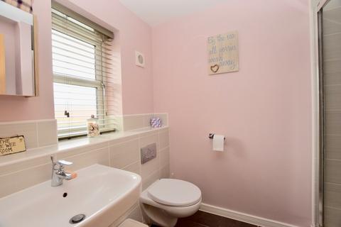 40 Amos Drive, Pocklington, York, YO42 2FH