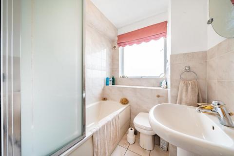 Flat 19, Lansdowne Carlton Drive, London, SW15 2BY