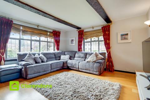 4 bedroom detached house to rent - Dome Hill, Caterham CR3